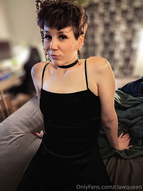 Clawqueen
