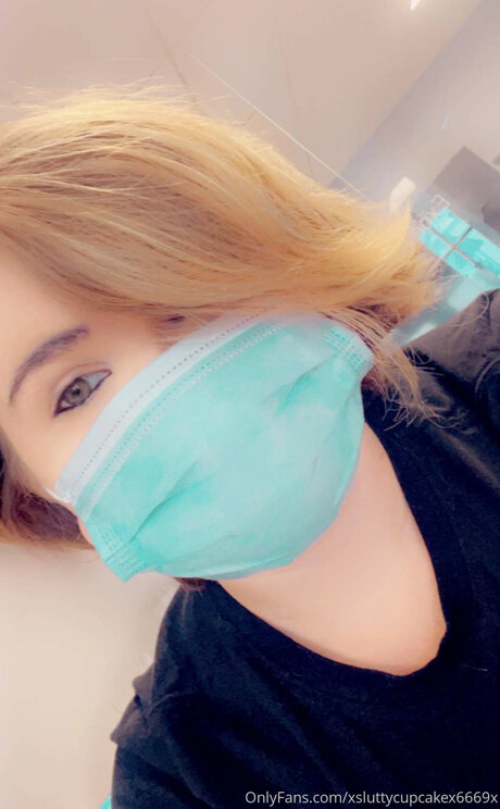 Xsluttycupcakex6669x