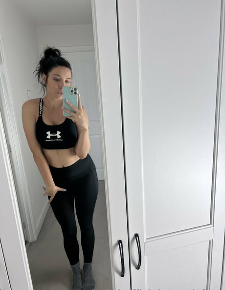 Samanthaflairofficial