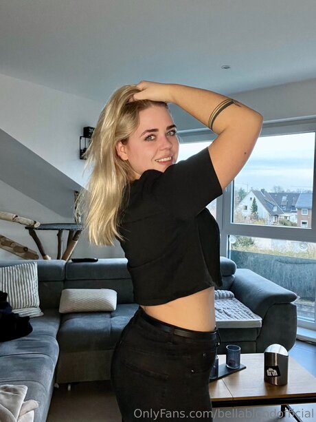 Bellablondofficial