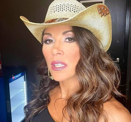 Mickie James