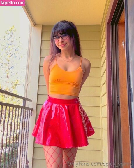 Velma  Daphne Cosplay