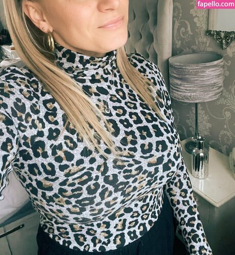 Polly Pocket The Profiteer