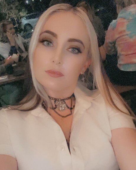 Betty  The Nurse You Love 