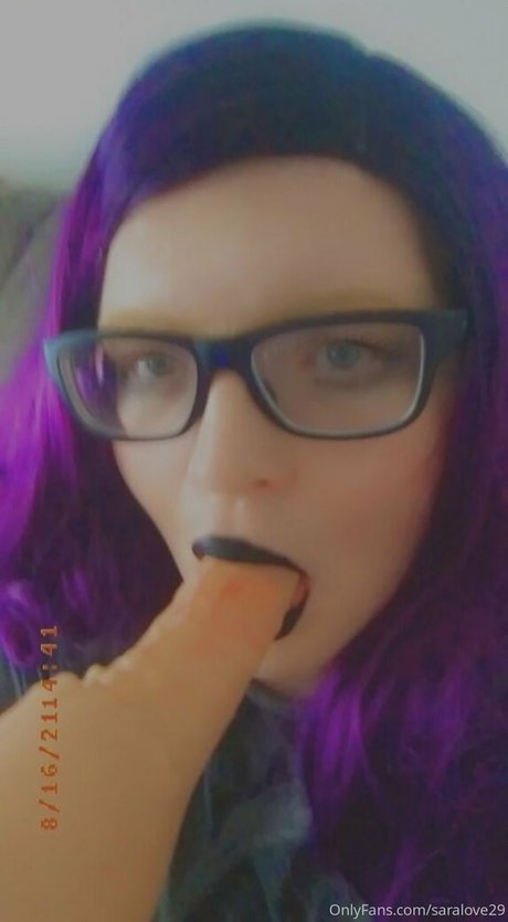 Nacktes geleaktes OnlyFans-Foto von Saralove29