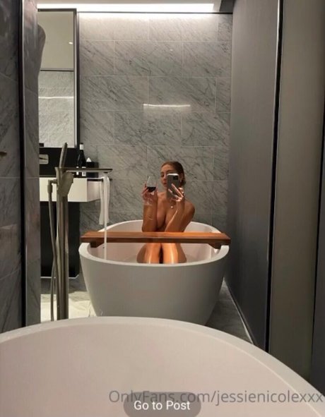Jessienicolexxx