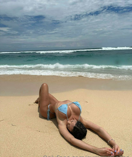 Nacktes geleaktes OnlyFans-Foto von Gymnastalina