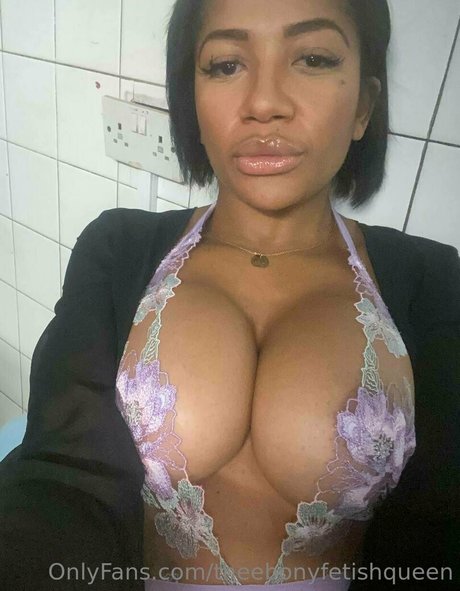 Theebonyfetishqueen