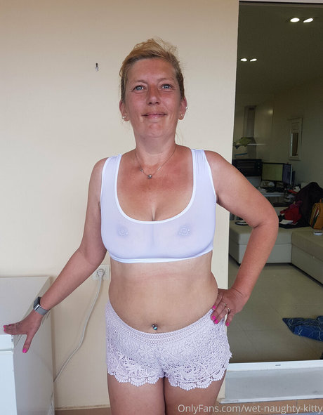 Wetnaughtykitty