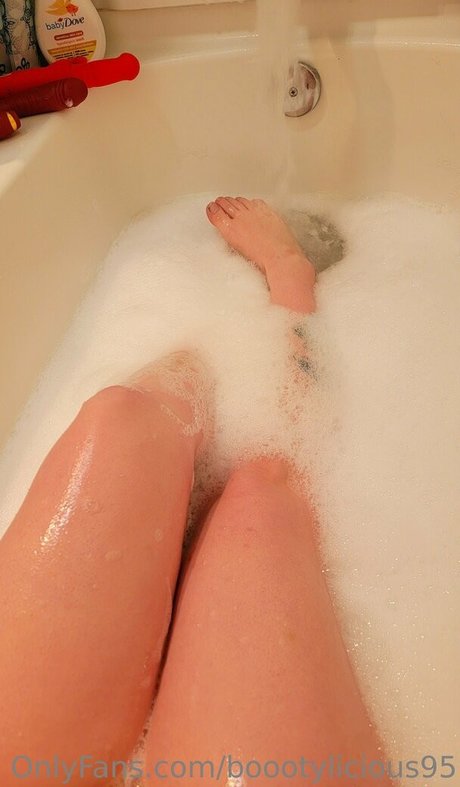 Boootylicious95