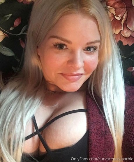Curvaceousbarbie
