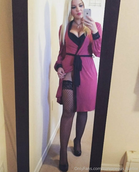 Curvaceousbarbie