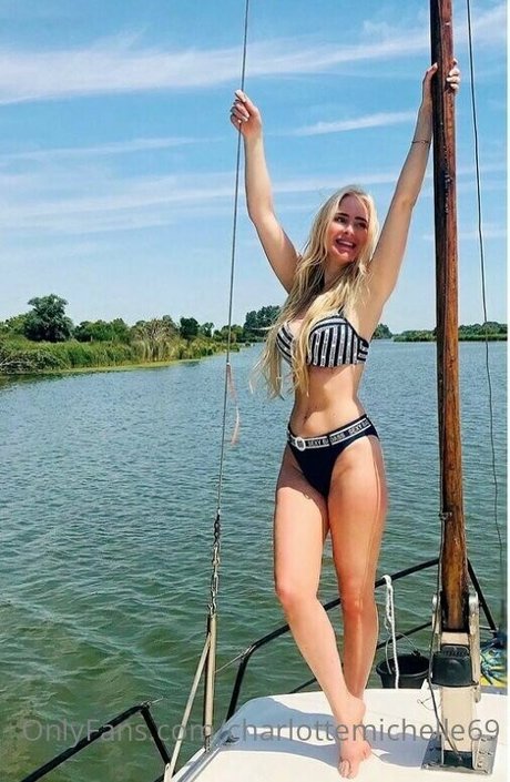 Charlottemichelle69