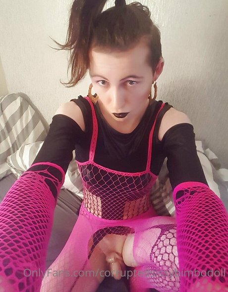 Corruptedsissybimbodoll