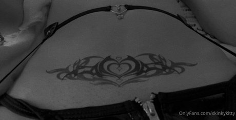 Xkinkykitty
