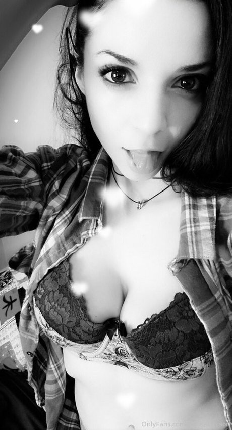 Kitkattersonfreebies