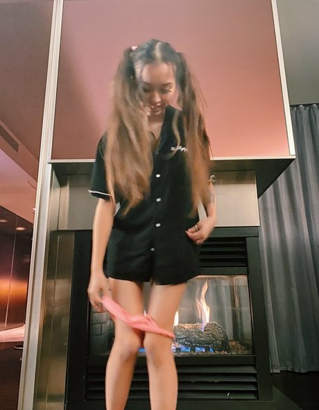 Official Kendama Babe