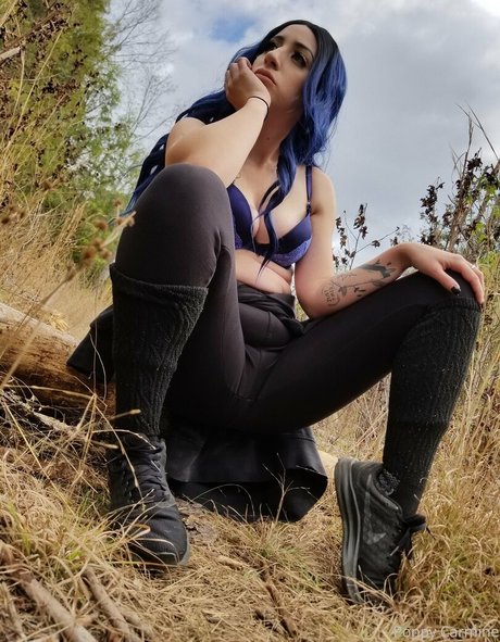 Poppycarminexxx