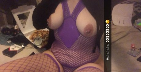 Imjustagirlfromupstairs