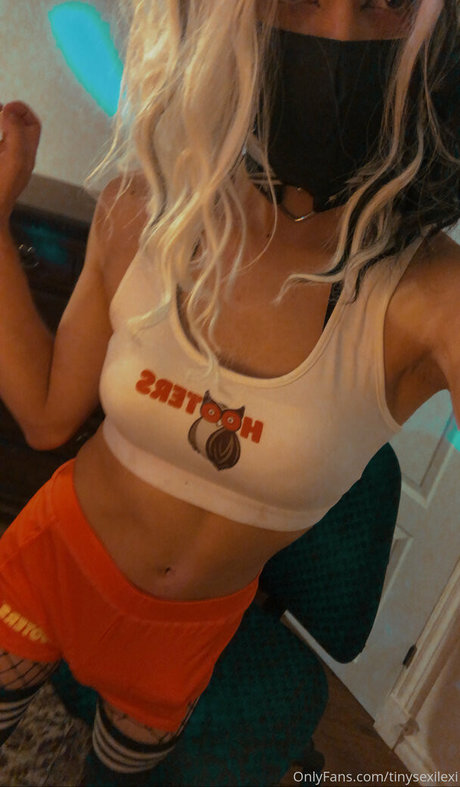 Tinysexilexi666