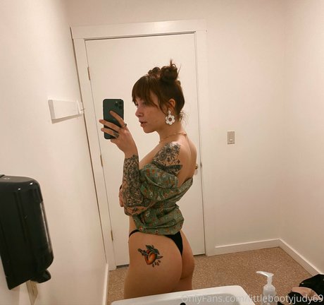 Littlebootyjudy69