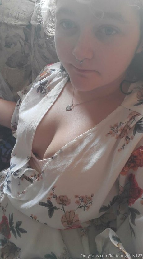 Katiebugkitty122