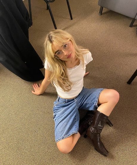 Sabrina Carpenter