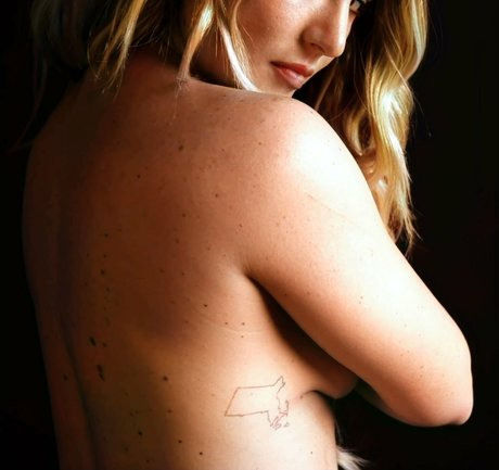 Joanna Jojo Levesque