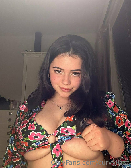 Curvylizzz