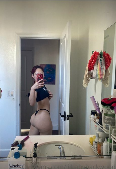 Nacktes geleaktes OnlyFans-Foto von Lilbabybackwood