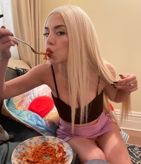 Ava Max