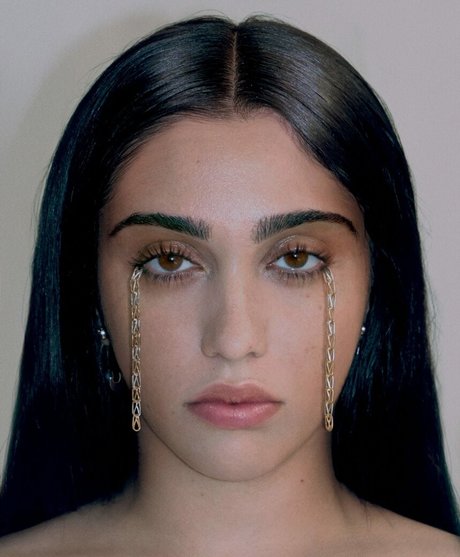 Lourdes Leon