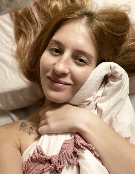 Sleepybeautyasmrfree