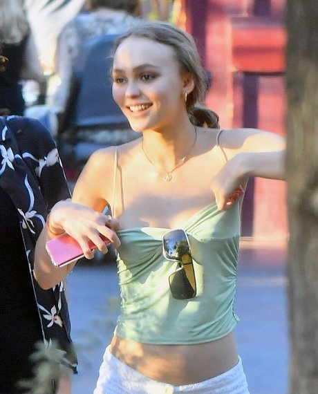 Lilyrose Depp