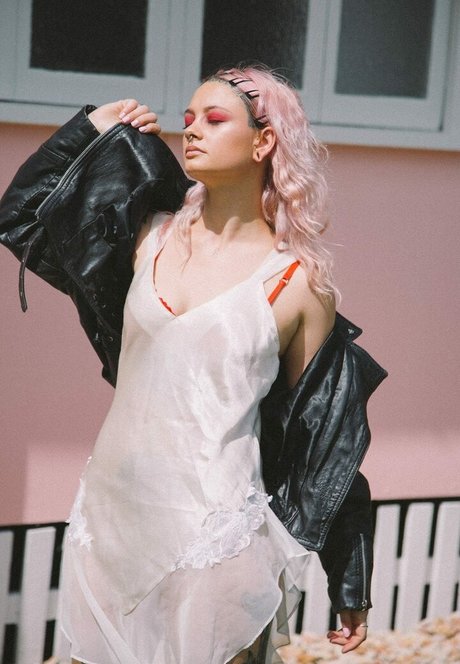 Nacktes geleaktes OnlyFans-Foto von Zheani Sparkes