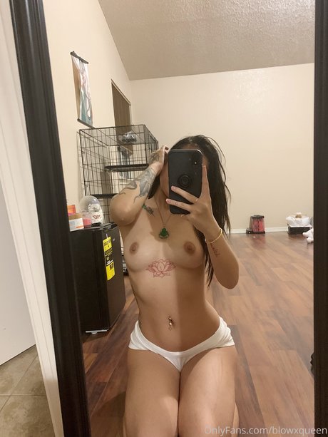 Nacktes geleaktes OnlyFans-Foto von Blowxqueen