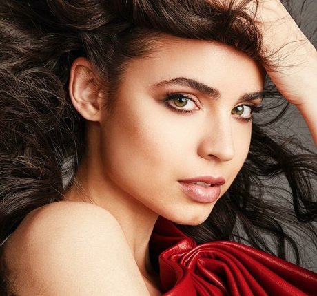 Sofia Carson