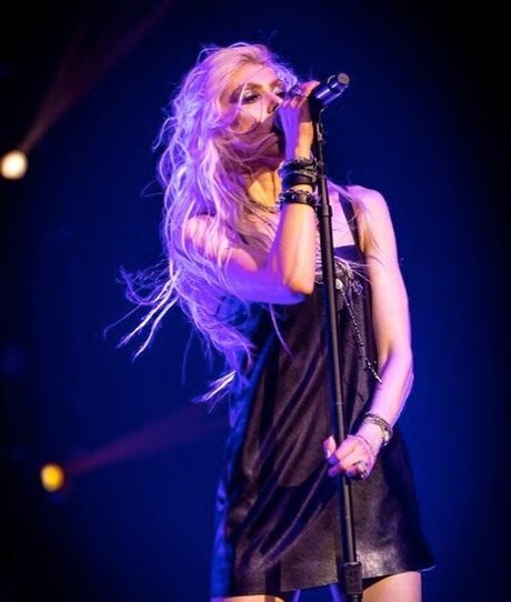 Taylor Momsen