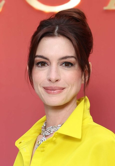 Anne Hathaway