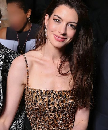 Anne Hathaway