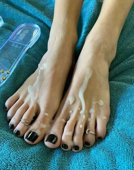 Myposedtoes