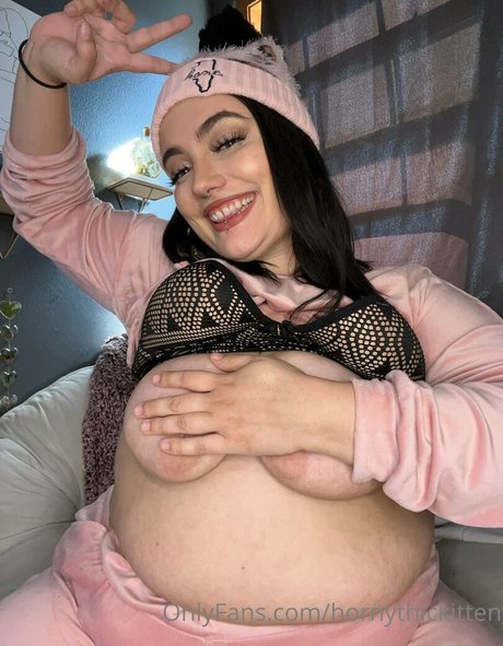 Hornythickitten