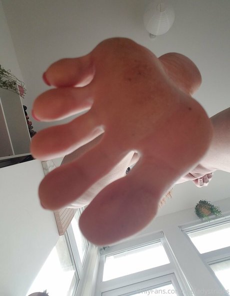 Giantessgingerofficial