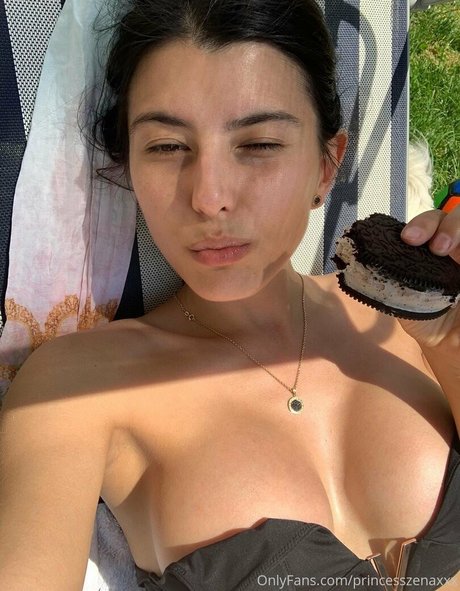 Princesszenaxxx