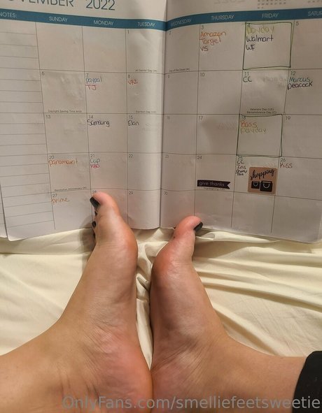Smelliefeetsweetie
