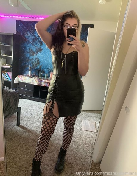 Mistressdamiana