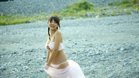 Ai Shinozaki