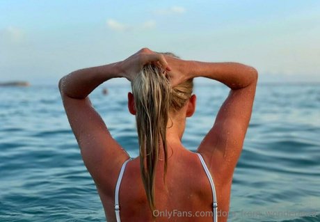 Alicefromwonderlandd