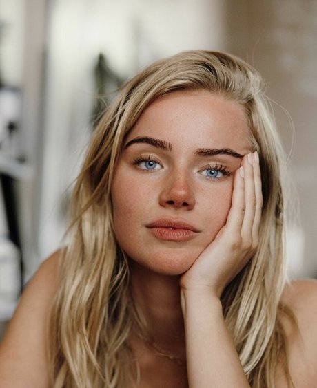 Eva Vlaardingerbroek