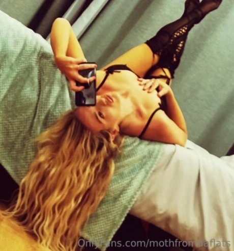 Session Moth Martina